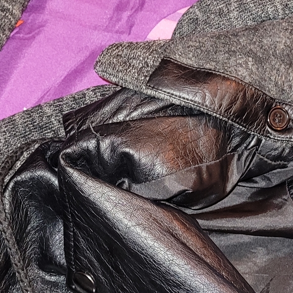 Black L2 Leather Jacket - Picture 4 of 5